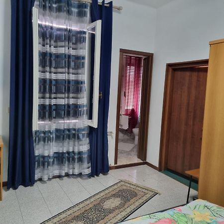 Room E Breakfast Diana E Ninni סלסומאג'יורה טרמה מראה חיצוני תמונה