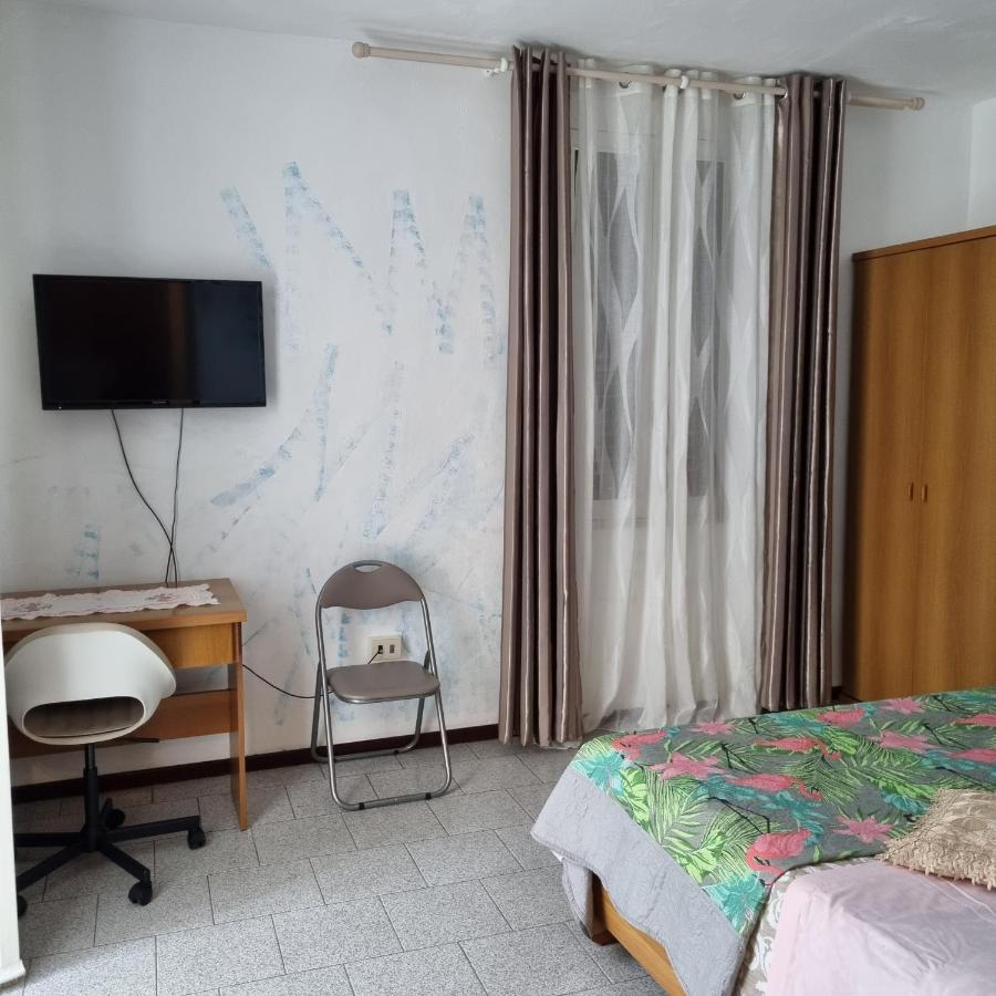 Room E Breakfast Diana E Ninni סלסומאג'יורה טרמה מראה חיצוני תמונה