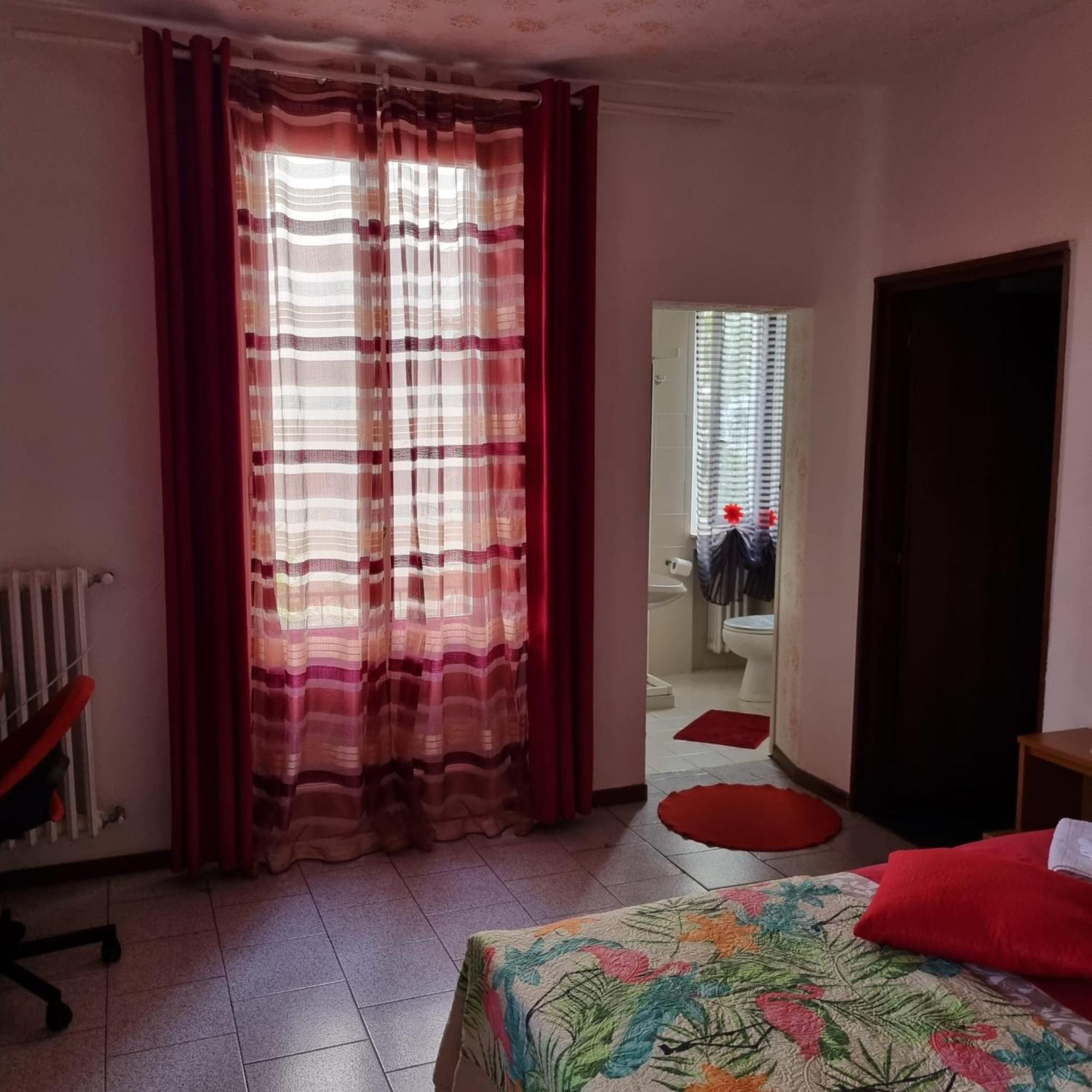 Room E Breakfast Diana E Ninni סלסומאג'יורה טרמה מראה חיצוני תמונה